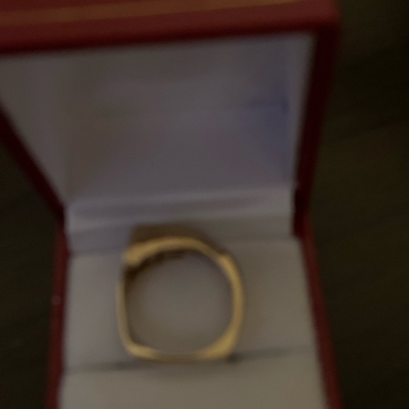 DIAMOND RING - Picture 2 of 6